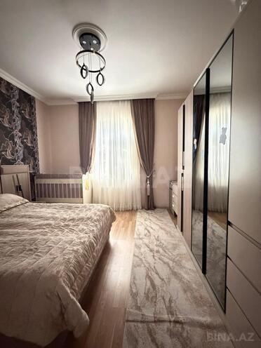 Продаётся 9-комн. дом/дача 320 м², пос. Бадамдар, photo 1 from 13