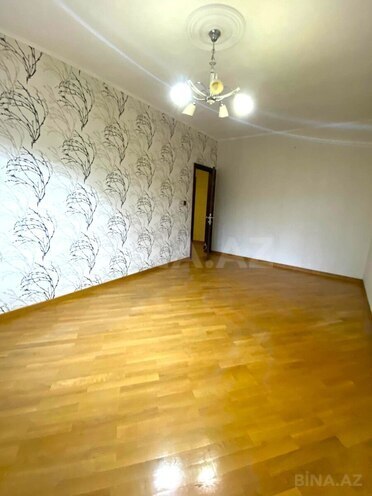 Продаётся 3-комн. вторичка 90 м², Хатаинский р., photo 9 from 21