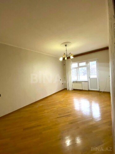 Продаётся 3-комн. вторичка 90 м², Хатаинский р., photo 8 from 21