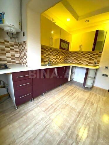 Продаётся 3-комн. вторичка 90 м², Хатаинский р., photo 13 from 21