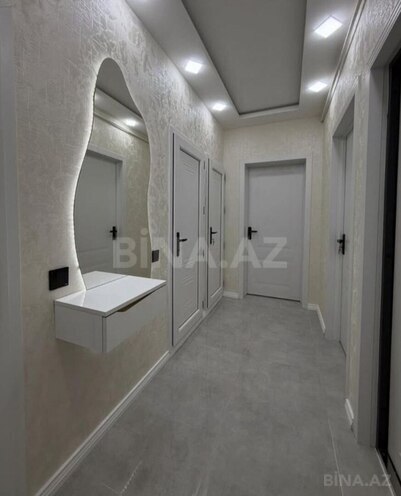 Продаётся 3-комн. вторичка 65 м², Хатаинский р., photo 1 from 15