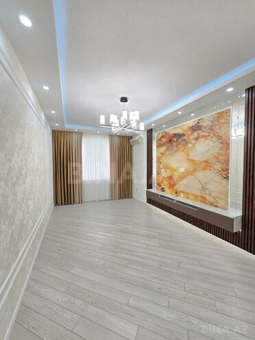 Продаётся 3-комн. новостройка 95 м², м. Нефтчиляр, photo 1 from 15