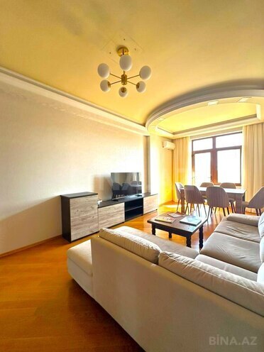 Сдаётся 3-комн. новостройка 110 м², м. Ичеришехер, photo 5 from 14