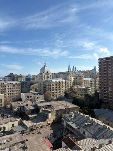 Продаётся 4-комн. новостройка 190 м², м. Низами, photo 3 from 6