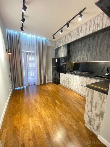 Продаётся 2-комн. новостройка 85 м², м. Элмляр Академиясы, photo 5 from 8
