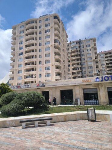 Продаётся 2-комн. новостройка 71 м², м. Нариман Нариманов, photo 1 from 6