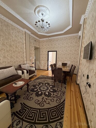 Продаётся 2-комн. вторичка 45 м², м. Сахил, photo 3 from 13