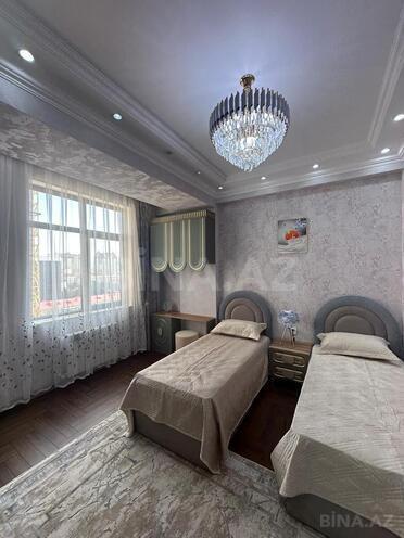 Продаётся 3-комн. новостройка 129 м², м. Кара Караев, photo 8 from 19