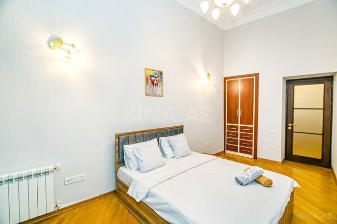 Сдаётся 3-комн. вторичка 82 м², м. Сахил, photo 8 from 17