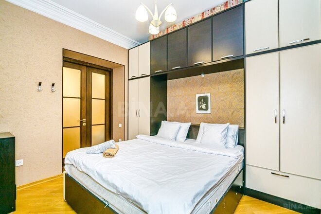 Сдаётся 3-комн. вторичка 82 м², м. Сахил, photo 6 from 17