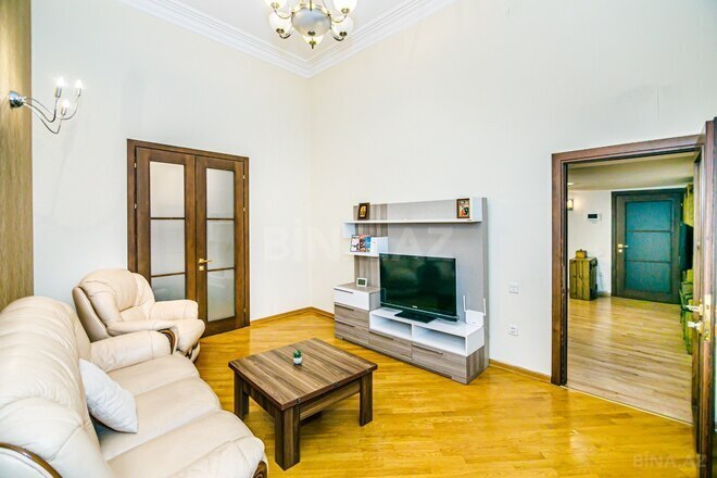 Сдаётся 3-комн. вторичка 82 м², м. Сахил, photo 14 from 17
