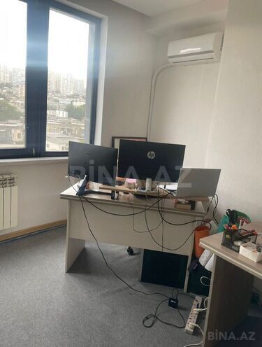 Сдаётся 3-комн. офис 150 м², м. Низами, photo 17 from 19