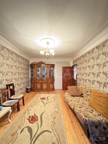 Продаётся 3-комн. вторичка 65 м², м. Ази Асланов, photo 1 from 10