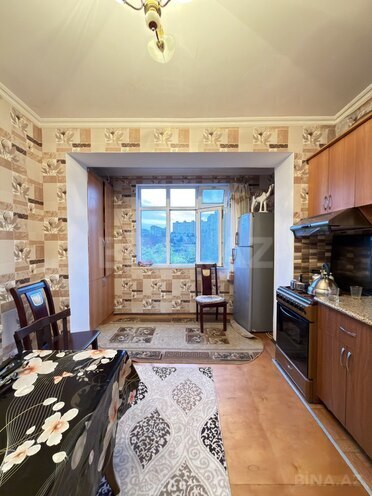 Продаётся 3-комн. вторичка 65 м², м. Ази Асланов, photo 5 from 10