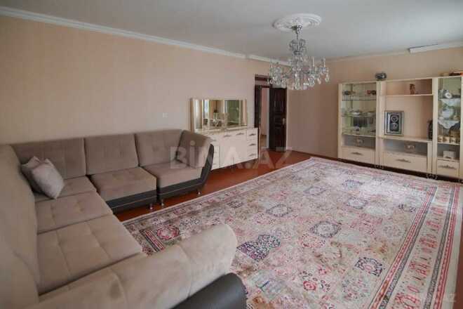 Продаётся 7-комн. дом/дача 300 м², photo 9 from 13