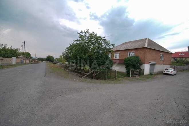 Продаётся 7-комн. дом/дача 300 м², photo 1 from 13