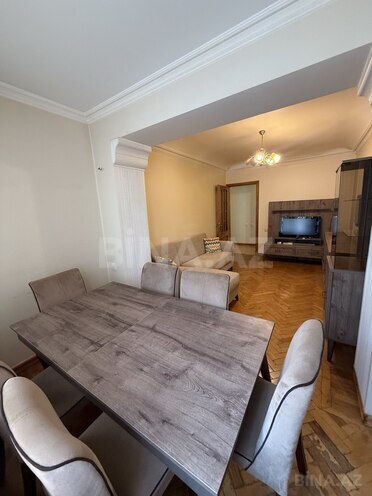 Продаётся 3-комн. вторичка 75 м², м. Низами, photo 4 from 15