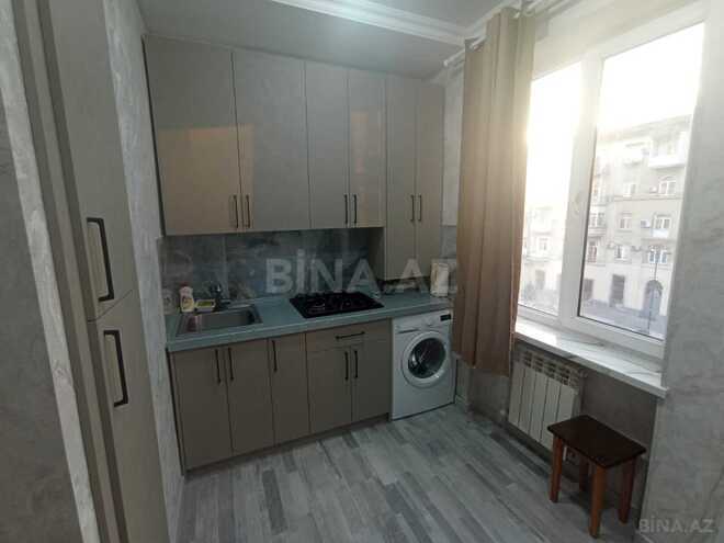 Продаётся 1-комн. вторичка 38 м², м. Элмляр Академиясы, photo 17 from 20