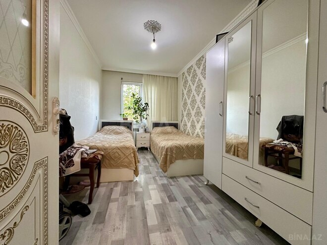 Продаётся 4-комн. вторичка 90 м², м. Нефтчиляр, photo 6 from 18