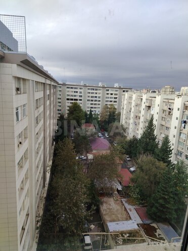 Продаётся 4-комн. вторичка 175 м², Сабаильский р., photo 1 from 12