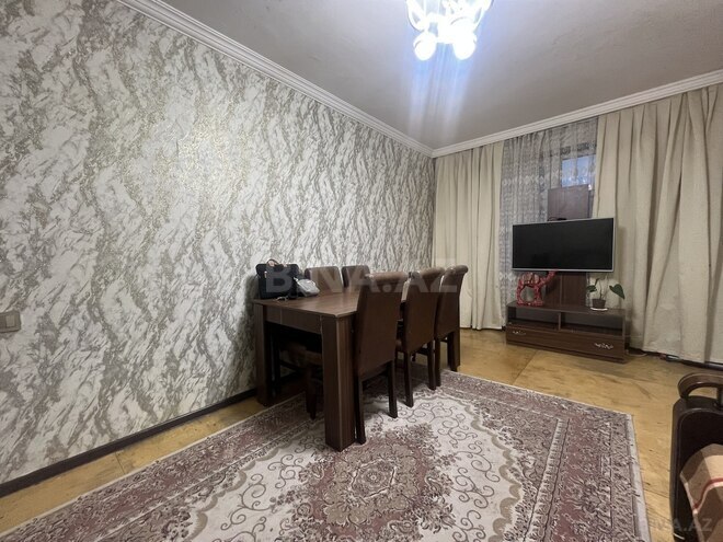 Продаётся 3-комн. вторичка 75 м², м. Ази Асланов, photo 17 from 23