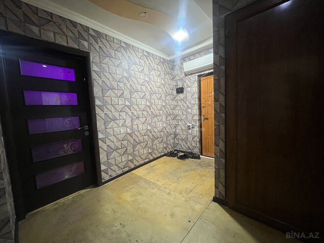 Продаётся 3-комн. вторичка 75 м², м. Ази Асланов, photo 20 from 23