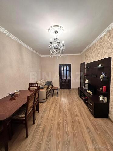 Продаётся 3-комн. вторичка 5 м², м. 20 января, photo 1 from 14