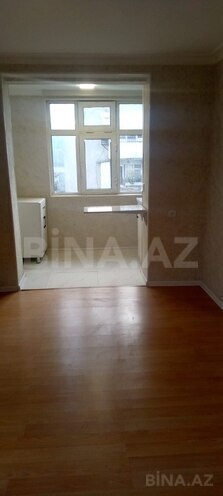 Продаётся 2-комн. вторичка 35 м², м. Иншаатчылар, photo 3 from 13