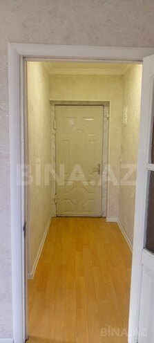Продаётся 2-комн. вторичка 35 м², м. Иншаатчылар, photo 10 from 13