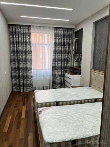 Сдаётся 3-комн. новостройка 120 м², м. 8 ноября, photo 9 from 15