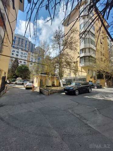 Продаётся 4-комн. новостройка 188 м², м. Низами, photo 1 from 25