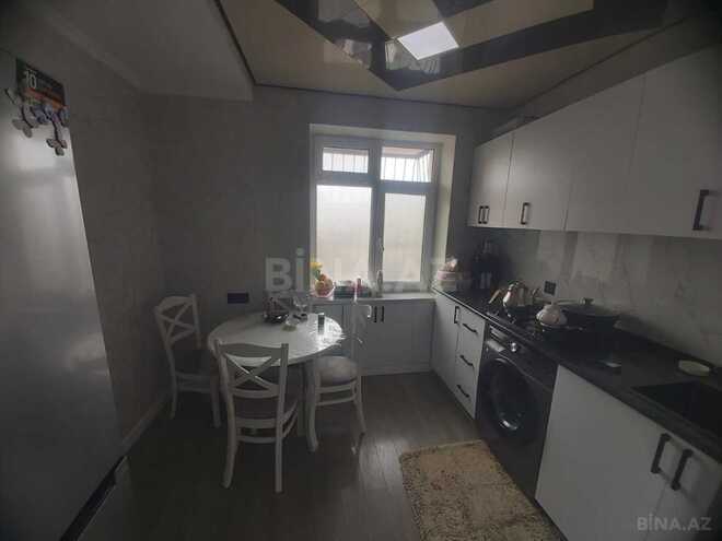 Продаётся 3-комн. вторичка 70 м², м. Ази Асланов, photo 9 from 12
