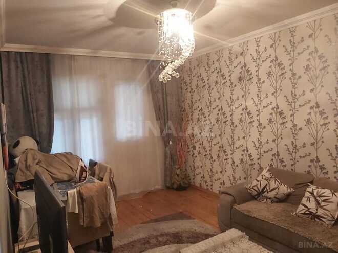 Продаётся 3-комн. вторичка 70 м², м. Ази Асланов, photo 3 from 12