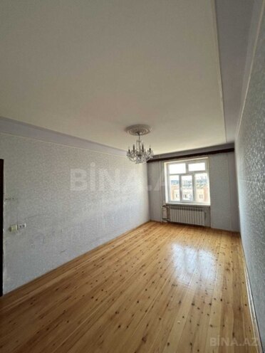 Satılır 2 otaqlı köhnə tikili 65 m², Yeni Günəşli q., photo 1 from 13