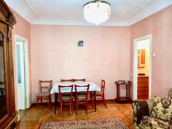 Продаётся 2-комн. вторичка 45 м², м. Нефтчиляр, photo 3 from 8