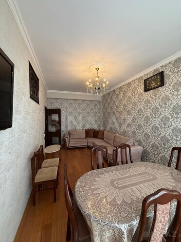 Сдаётся 2-комн. новостройка 60 м², photo 1 from 12