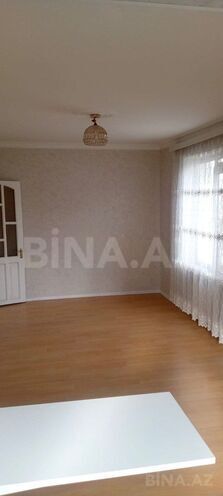 Продаётся 2-комн. вторичка 40 м², м. Иншаатчылар, photo 1 from 11