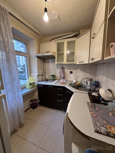 Сдаётся 2-комн. вторичка 45 м², м. Иншаатчылар, photo 4 from 11