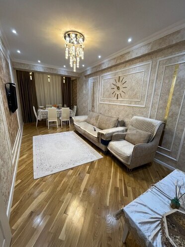 Продаётся 3-комн. новостройка 90 м², м. Ази Асланов, photo 1 from 9