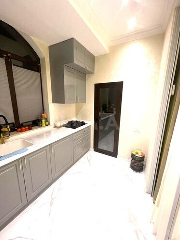 Сдаётся 3-комн. новостройка 110 м², Насиминский  р., photo 9 from 16