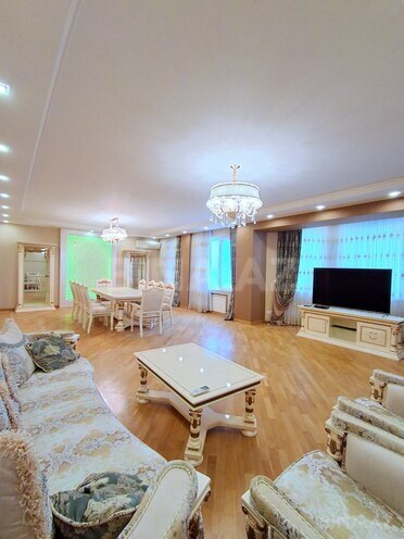 Продаётся 5-комн. новостройка 250 м², м. Элмляр Академиясы, photo 3 from 7
