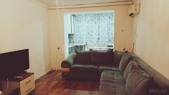 Сдаётся 3-комн. вторичка 65 м², м. Кара Караев, photo 1 from 9