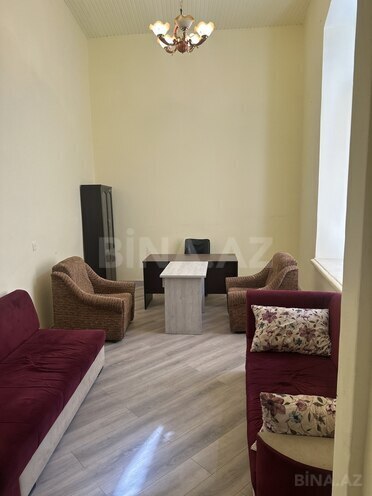 Сдаётся 2-комн. вторичка 40 м², м. Ичеришехер, photo 1 from 7