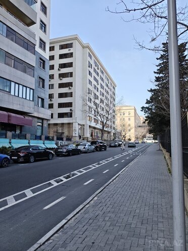 Сдаётся 3-комн. вторичка 90 м², м. Элмляр Академиясы, photo 15 from 16