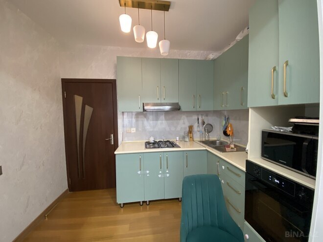 Продаётся 2-комн. вторичка 60 м², м. Ази Асланов, photo 11 from 21