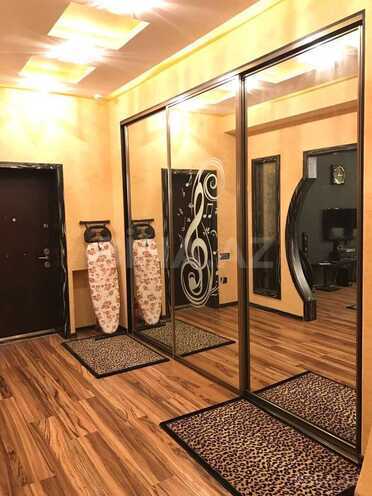 Сдаётся 3-комн. новостройка 135 м², м. Низами, photo 3 from 17
