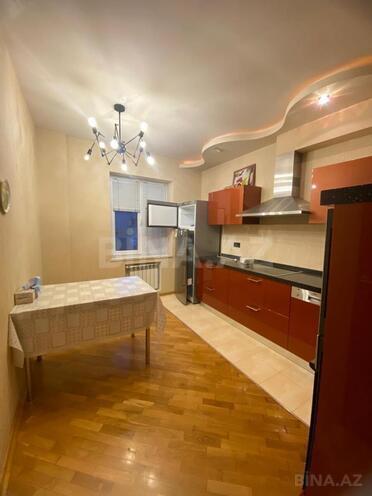 Продаётся 3-комн. вторичка 110 м², м. Элмляр Академиясы, photo 1 from 25