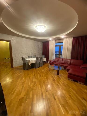 Продаётся 3-комн. вторичка 110 м², м. Элмляр Академиясы, photo 19 from 25