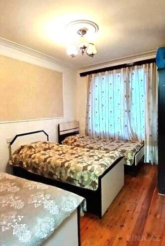 Satılır 3 otaqlı köhnə tikili 75 m², Bakıxanov q., photo 6 from 14