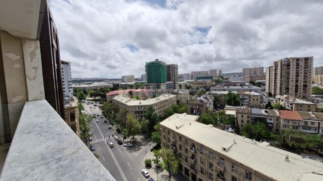Продаётся 2-комн. новостройка 170 м², м. Элмляр Академиясы, photo 1 from 18